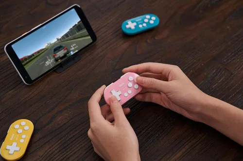 Vista 8 de 8Bitdo Zero 2 Bluetooth Gamepad Keychain Sized Mini Controller for Switch, Windows, Android, macOS & Raspberry Pi(Pink Edition) - Nintendo Switch