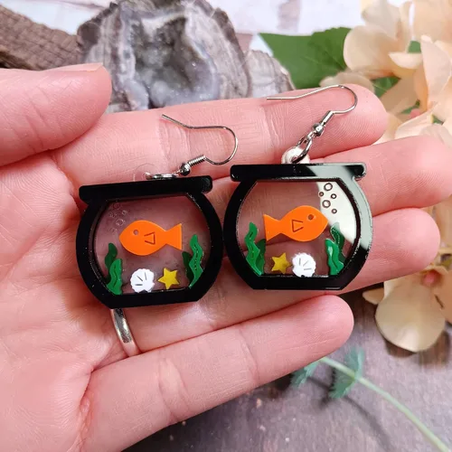 Vista 4 de Unique Goldfish Fish Bowl Aquarium Statement Dangle Earrings, Funny Jewelry for Aquatic Pet Fish Enthusiast