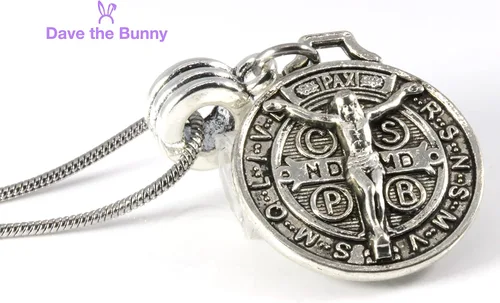 Vista 6 de Medallas de Dan Benito - Collar de medalla de San Benito o collar de cruz para hombres como collar de protección para protección contra el mal
