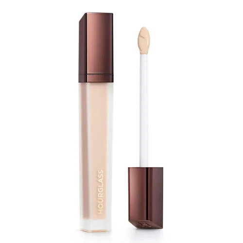 Vista 63 de Hourglass Corrector de aerógrafo Vanish. Corrector ligero e impermeable para un aspecto natural con aerógrafo