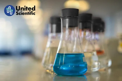 Vista 4 de United Scientific™ RSTPK4 Tapones de goma negros de laboratorio premium, 2 agujeros, buenos para sellar botellas, tubos y muchos otros recipientes