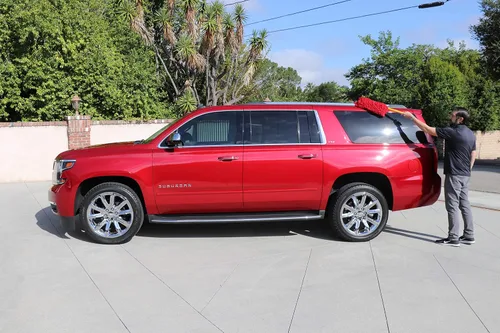 Vista 7 de California Car Duster Super Duster, rojo XL camión y SUV plumero con mango de madera 73668