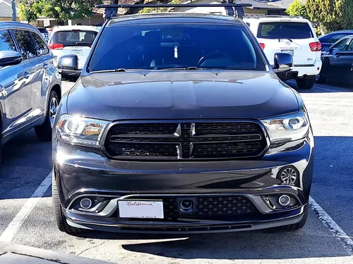 Vista 8 de iJDMTOY Kit de reubicación de placa de matrícula sin taladro para rejilla delantera, compatible con Challenger Charger Durango Grand Cherokee