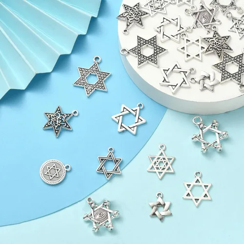 Vista 5 de Ipotkitt 100 piezas de 10 estilos antiguos de estrella de David dijes planos de estrella de la suerte, dijes hexagramas, manualidades para collares