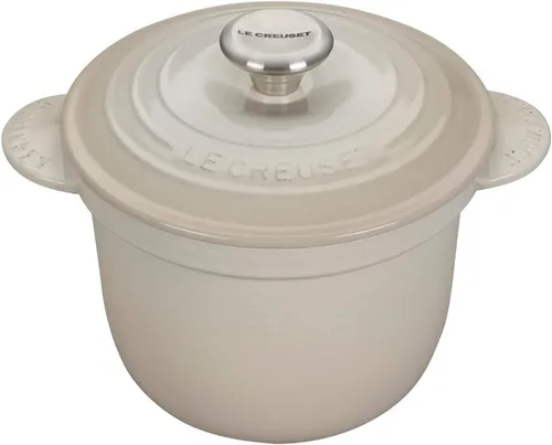 Vista 7 de Le Creuset - Arrocera de hierro fundido esmaltado con tapa y inserto de cerámica, 2.25 cuartos de galón, Cerise