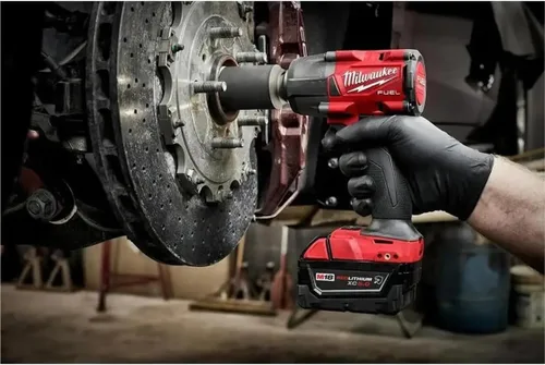 Vista 5 de Milwaukee Electric - M18 Fuel 1/2 HTIW 3/8 MTIW Combo Automotriz K