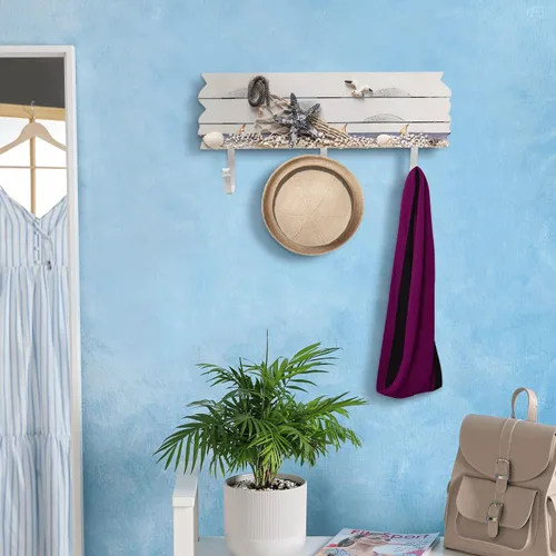 Vista 2 de Perchero de madera con 3 ganchos de metal con diseño de mar y playa, con estrellas de mar, gaviotas y conchas de mar