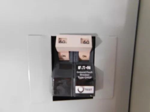 Vista 8 de Eaton CH60SPAST CH Series Panel de spa monofásico de 60 amperios