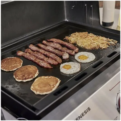 Vista 6 de Inserto de plancha resistente al óxido Weber® Fits Genesis® 3-Burner Grills (2016+) & Summit® Grills, Pre-Seasoned Carbon-Steel Griddle Insert for