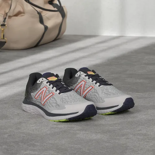 Vista 2 de New Balance - Tenis Fresh Foam 680 V7 de mujer para correr