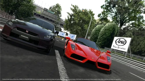 Vista 7 de PlayStation Portable Limited Edition Gran Turismo Entertainment Pack - Mystic Silver