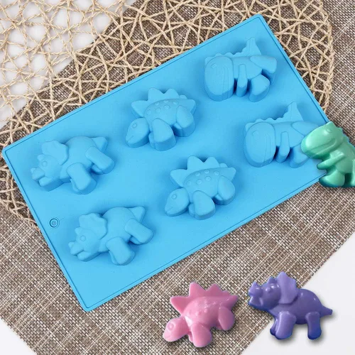 Vista 3 de homEdge Moldes de silicona para caramelos de dinosaurio, juego de 3 paquetes de moldes antiadherentes para chocolate, jabón hecho a mano, color azul