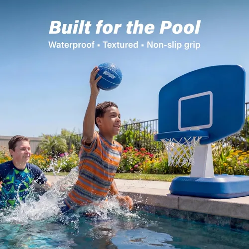 Vista 2 de GoSports Balones de baloncesto para piscina, paquete de 3, ideales para aros de baloncesto flotantes de agua, elige pelotas de baloncesto rojas