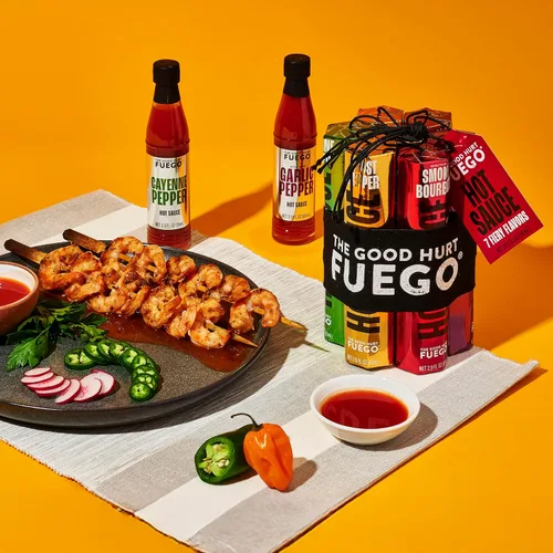 Vista 6 de The Good Hurt Fuego, juego de regalo de muestra de salsa picante, incluye 7 botellas en sabores exóticos, paquete variado de salsa picante