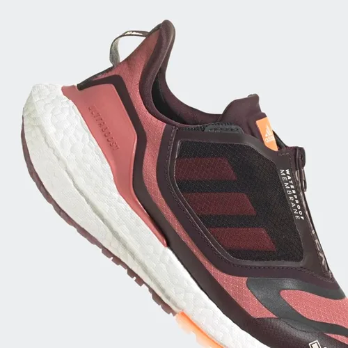 Vista 9 de adidas Tenis de correr Ultraboost 22 Gore-tex para mujer