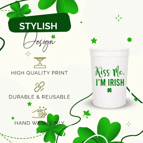 Vista 4 de Kiss Me I'm Irish - Juego de tazas de plástico para el día de San Patricio, 12-16 onzas para recuerdos de fiesta y decoraciones temáticas de trébol