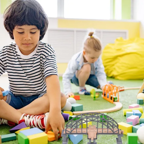 Vista 4 de Toyvian Accesorio de puente de pista de tren de madera para niños, juguete de tren ligero creativo para juego independiente y construcción