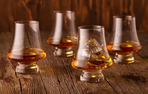 Vista 3 de Juego de 4 vasos de cristal de whisky bourbon - Vasos de degustación de borde estrecho - Hecho a mano - Bueno para brandy escocés de coñac - 9