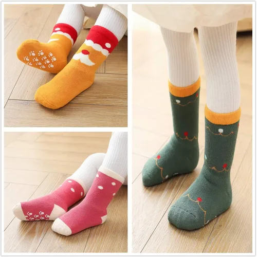 Vista 3 de J Poqobog Juego de 6 calcetines de algodón grueso para bebé, unisex, antideslizantes, antideslizantes