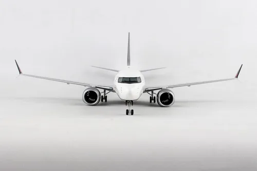 Vista 3 de Daron Skymarks Air Canada 737MAX8 1/100 con soporte de madera y engranaje