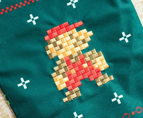 Vista 4 de Nintendo Super Mario Bros. Calcetines navideños bordados retro