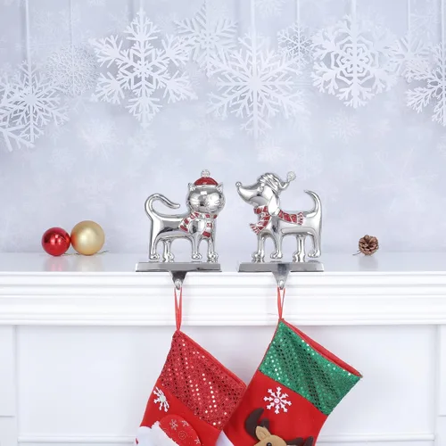 Vista 7 de 2 juegos de soportes para calcetines de Navidad para chimenea, manto de perro, guirnalda, clips para mantel, ganchos para calcetines, colgadores