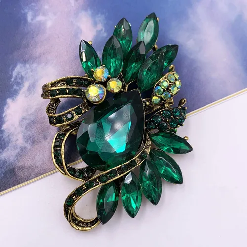 Vista 2 de SELOVO Broche de diamantes de imitación de hoja para vestido y accesorio de joyería