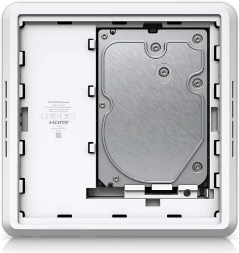 Vista 6 de Ubiquiti Networks Kit instantáneo UniFi Protect NVR con disco duro de 1 TB y 4 cámaras G5 Turret Ultra