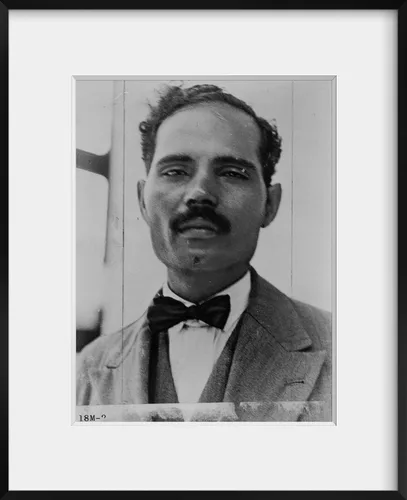 Vista 2 de INFINITE PHOTOGRAPHS Foto: Pedro Albizu Campos Retrato 1936 Reproducción fotográfica histórica Arte mural histórico