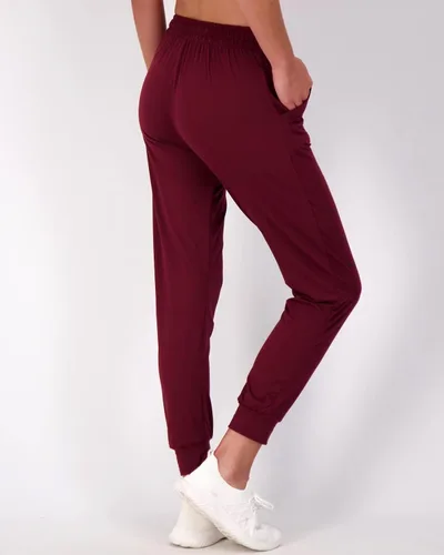 Vista 3 de Real Essentials - Pantalones, paquete de 3 unidades Real Essentials - Pantalones deportivos de yoga ultra suaves para mujer con bolsillos y cordón