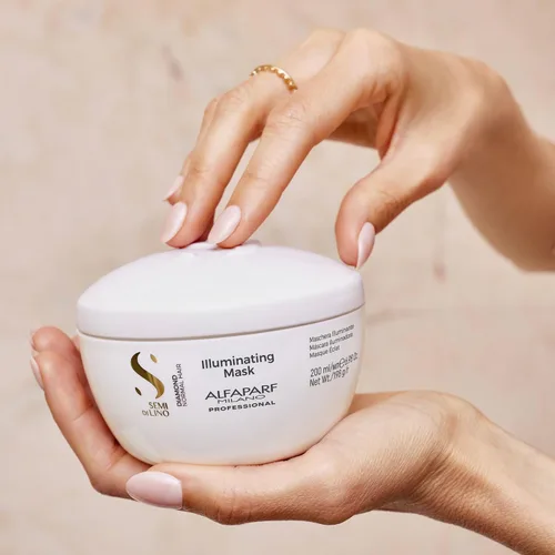 Vista 4 de Alfaparf Milano Semi Di Lino Diamond Illuminating Hair Mask - Acondicionador profundo seguro para el color para cabello teñido – Añade brillo