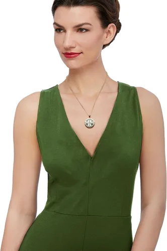 Vista 3 de Ross-Simons Colgante circular de jade "Longevity" en oro amarillo de 14 quilates, Oro amarillo, Jade