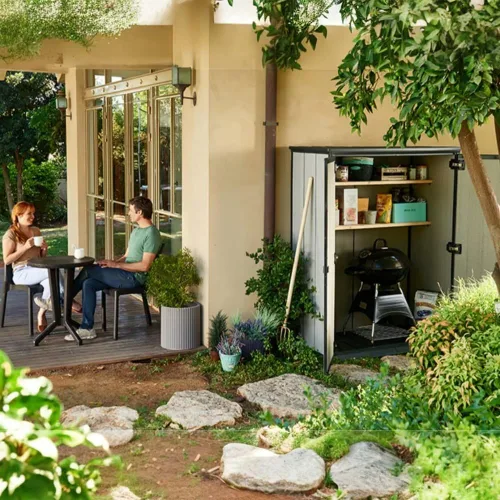 Vista 5 de Keter Premier - Caseta alta de almacenaje para exterior de resina, 4.6 x 5.6 pies, con soportes para estantes para muebles de patio, accesorios