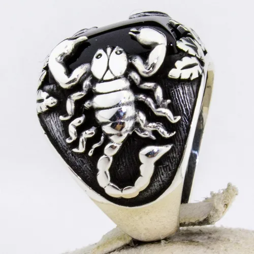 Vista 3 de Anillo elegante de ónix de plata de ley 925 con diseño de escorpión para hombre
