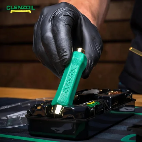 Vista 7 de CLENZOIL Field & Range Pistol Basics Cleaning Kit Complete Handgun Cleaning Set