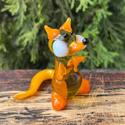 Vista 7 de Figura de zorro de cristal – Miniatura soplada a mano estilo Murano – Adorno de zorro coleccionable para estante o escritorio – Regalo