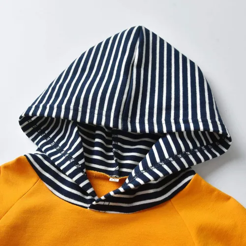 Vista 3 de Rebey Conjunto de sudadera con capucha de manga larga a rayas para bebés y niños pequeños