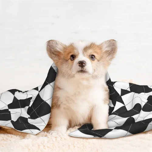 Vista 10 de Manta de felpa para mascotas, diseño de copos de nieve de Navidad, diseño de pata 3D, diseño de huellas de búfalo negro y rojo, manta suave