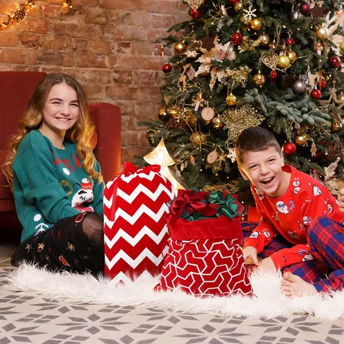 Vista 6 de MIMIND 6 bolsas de regalo de Navidad con cordón, tela de algodón rojo y blanco, bolsas de regalo de Navidad, bolsas reutilizables para fiestas