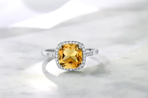 Vista 5 de Gem Stone King Anillo de compromiso de oro blanco de 10 quilates con piedra natal de citrino amarillo y diamantes decorativos para mujer