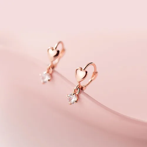 Vista 4 de SLUYNZ Aretes de aro de plata de ley con forma de corazón pequeño para mujer