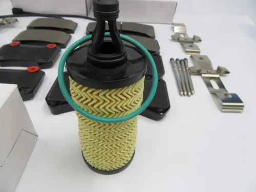 Vista 6 de Pastillas de freno delanteras y traseras de repuesto 14-23 + filtro de aceite gratis para Maserati Ghibli Quattroporte #525
