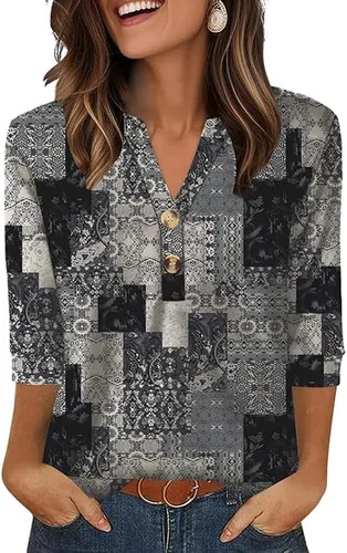 Vista 22 de OFEEFAN - Camisetas de manga 3/4 estilo Henley para mujer, blusas de moda de otoño 2025, atuendos escolares para maestras Raya