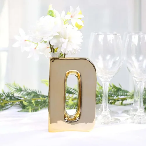 Vista 11 de Efavormart.com Maceta de cerámica chapada en oro brillante de 6" con escultura de letra B, florero para plantas de brotes, pieza central de mesa