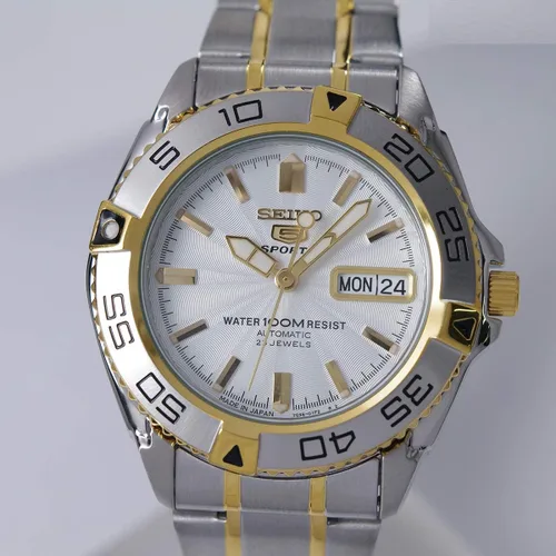 Vista 3 de SEIKO 5 Sport 5 Sports Reloj automático hecho en Japón Hombre SNZB24J1 (Importación Paralela), Moderno