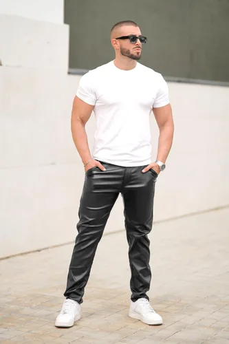 Vista 5 de GINGTTO Pantalones de cuero para hombre, pantalones de discoteca ajustados para hombre elásticos