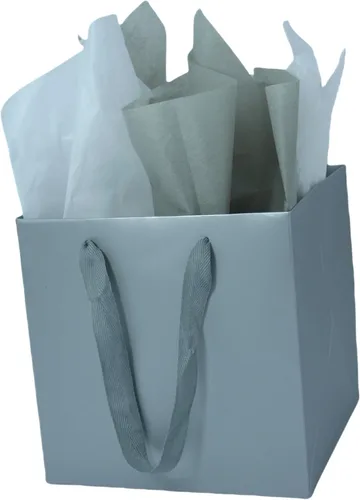 Vista 8 de JUNESHE Bolsas de regalo cuadradas pequeñas con papel de seda, color negro, paquete de 2, 5.9 pulgadas Bolsas de papel con asas para cumpleaños