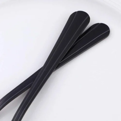 Vista 6 de MINGYU Juego de 12 cucharas de acero inoxidable, elegantes cucharas de sopa negras, cucharas de mesa de 7 pulgadas, cucharas de titanio