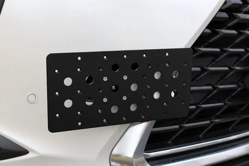 Vista 4 de Soporte de montaje para placa de matrícula con gancho de remolque para parachoques delantero Lexus UX 2020-2024, juego de soportes de placa