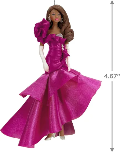 Vista 5 de Hallmark Keepsake Adorno navideño de recuerdo 2023, colección Barbie Pink, adorno de porcelana y tela de 2023, regalos para ella